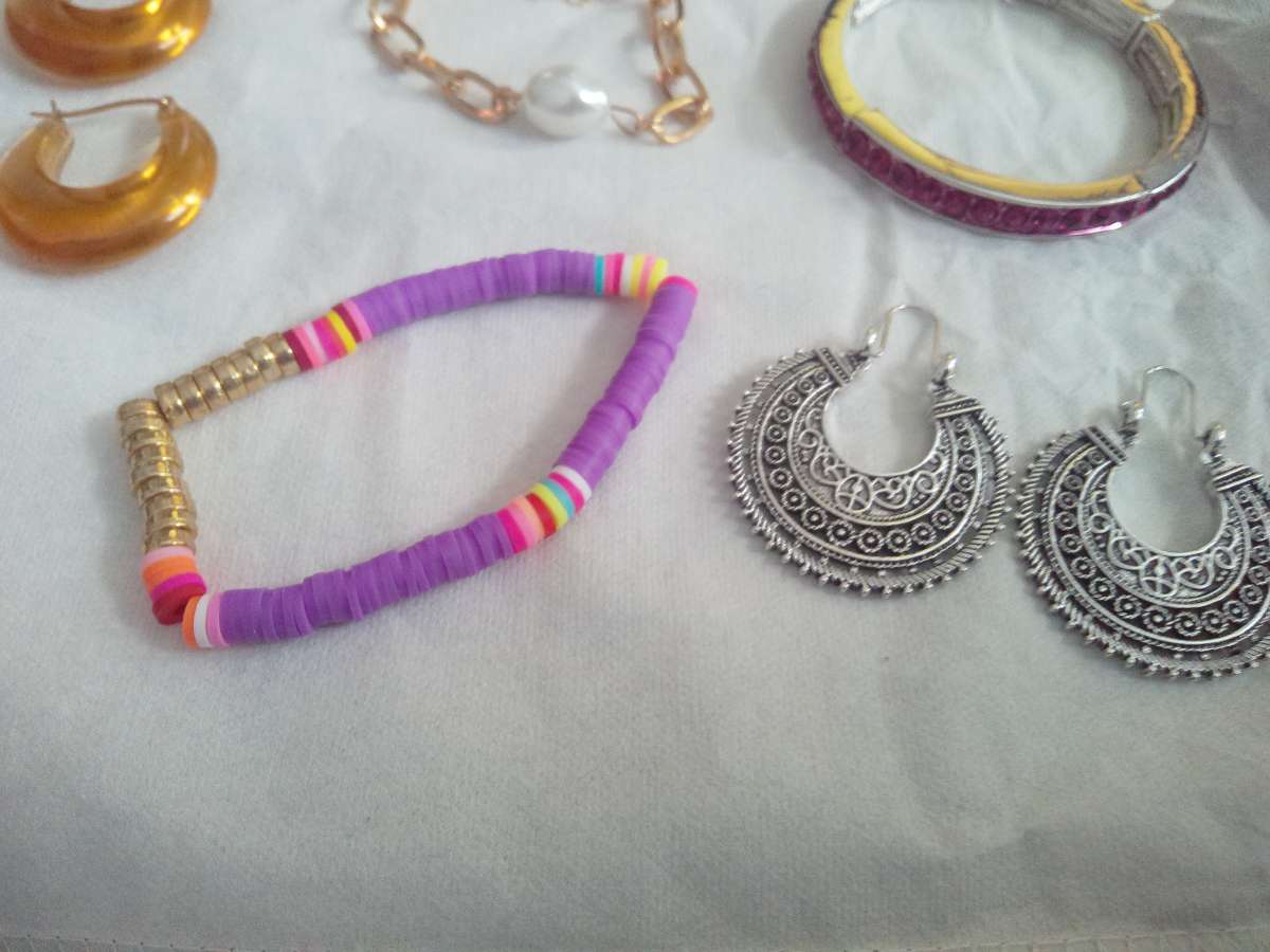 5 piece jewelry lot Set2