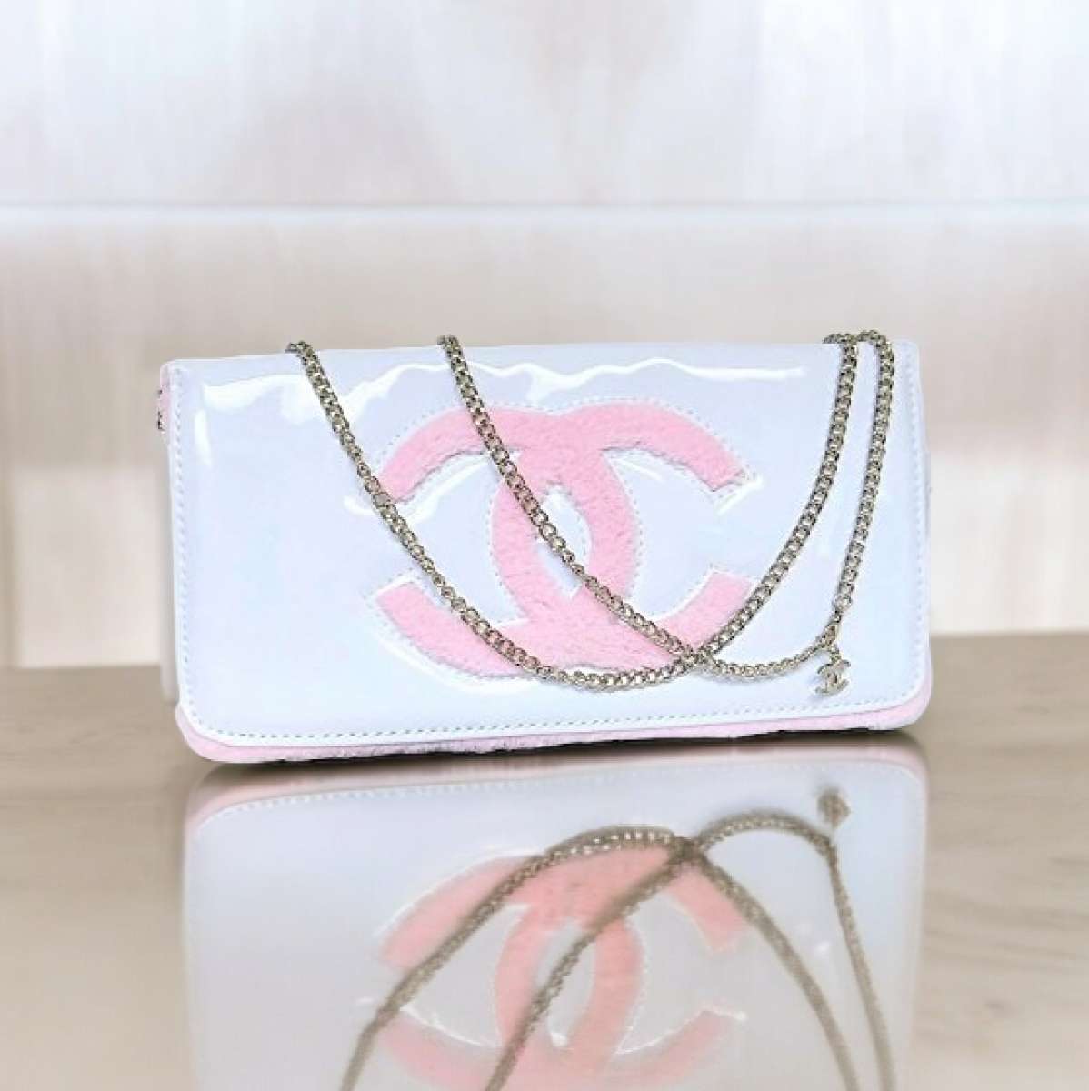 Chanel WhitePink Clutch Purse