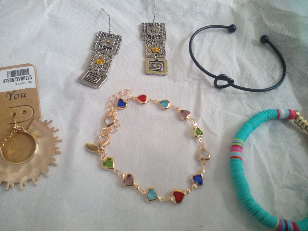 5 Piece Jewelry lot new set3