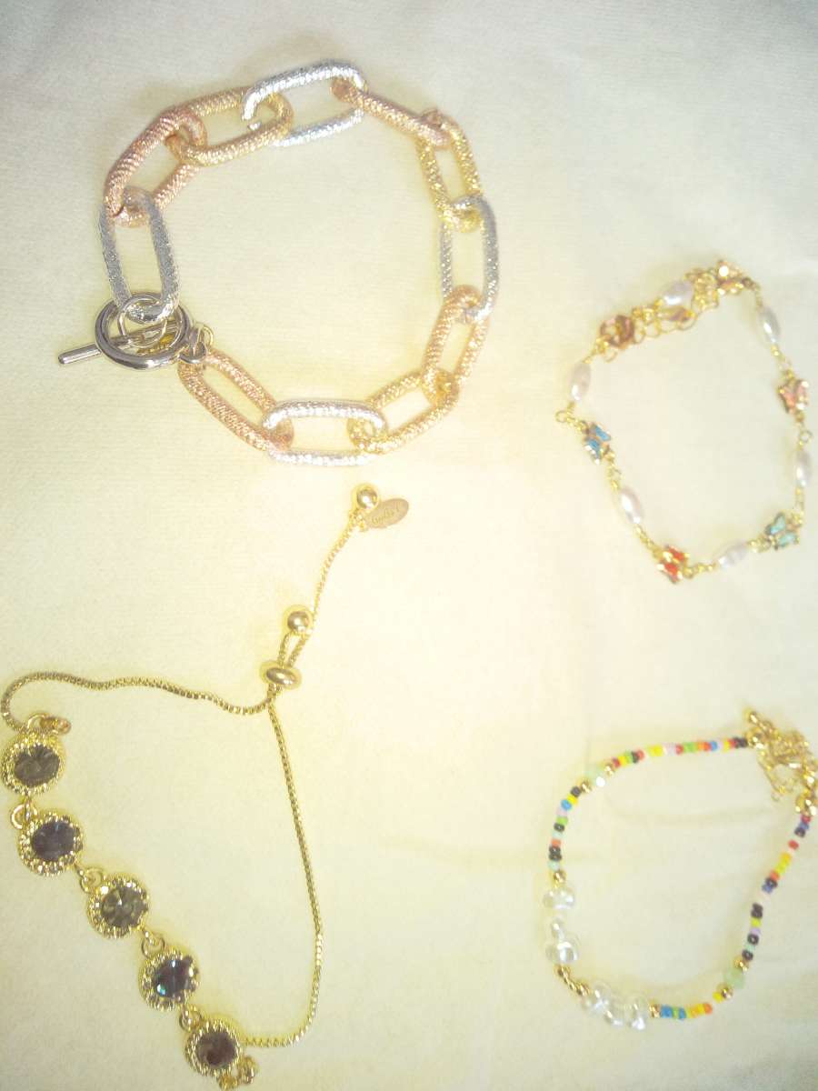 Four Piece BRACELET set 7