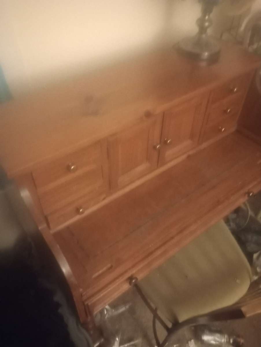 Pennsylvania House secretary desk