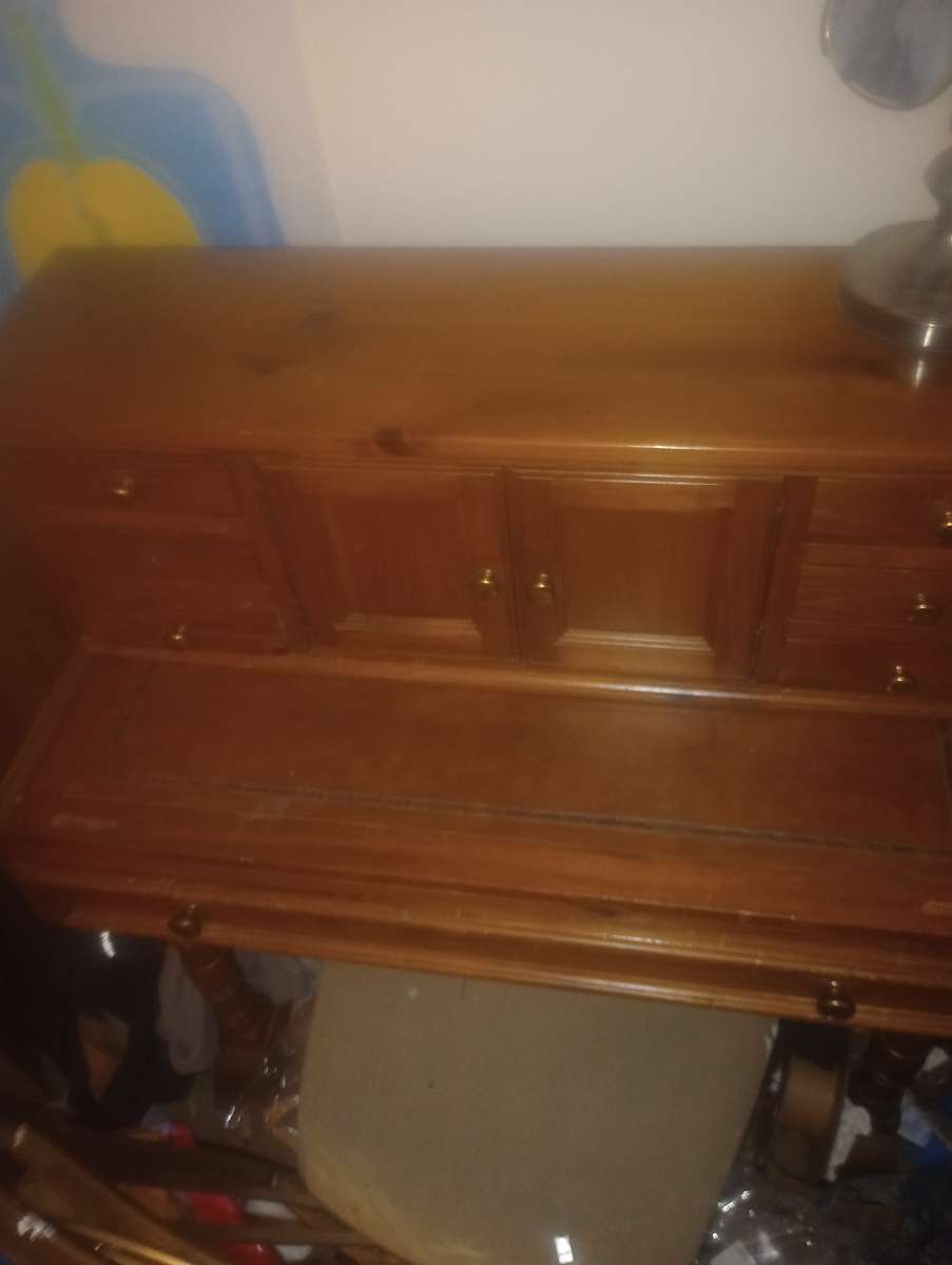 Pennsylvania House secretary desk