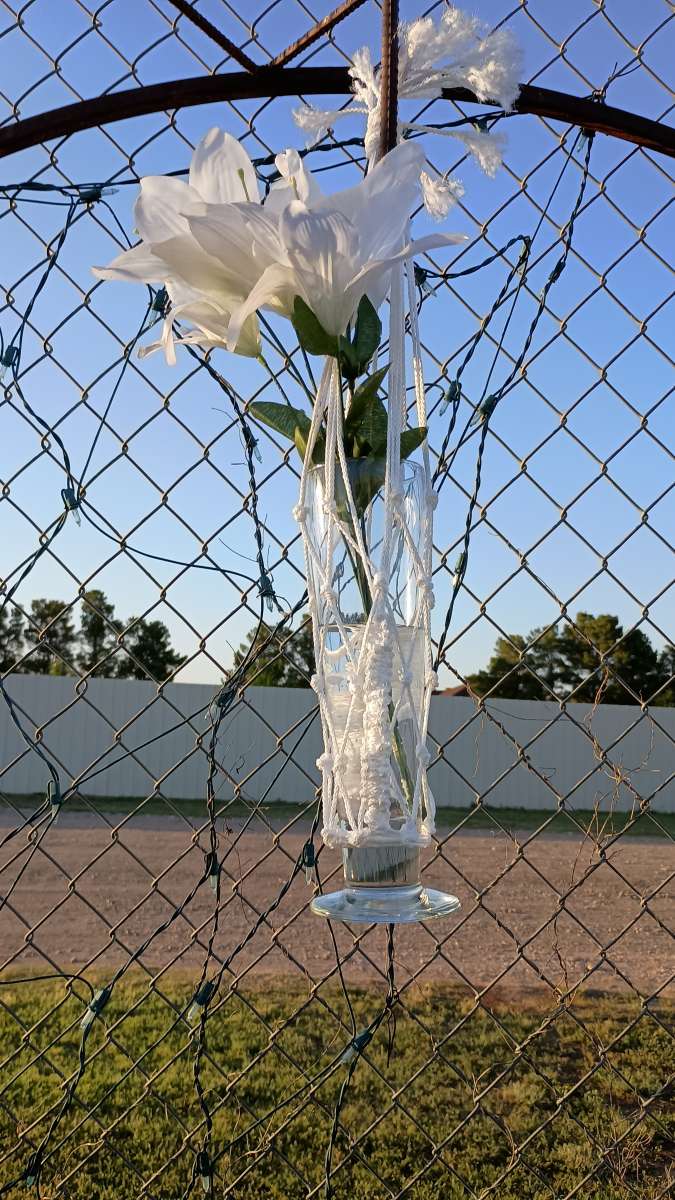 hanging macrame vases