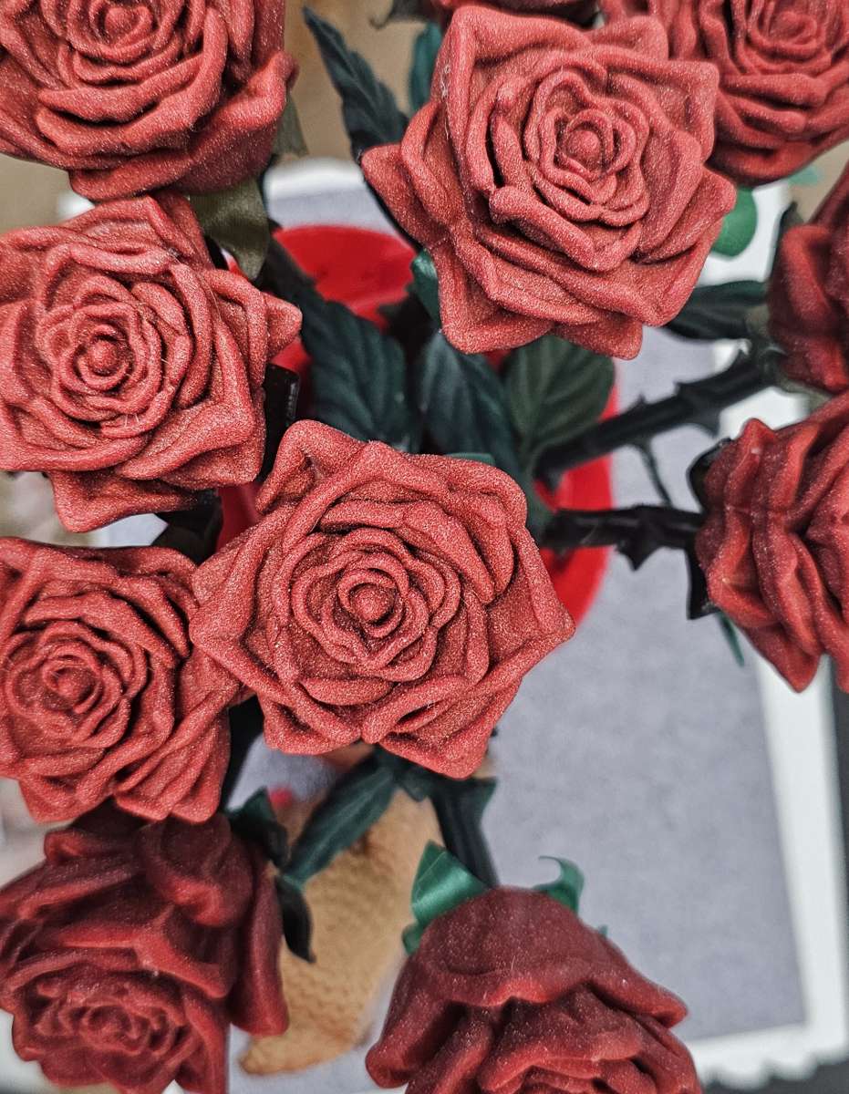 3D printed handmade holder with 3D printed bear