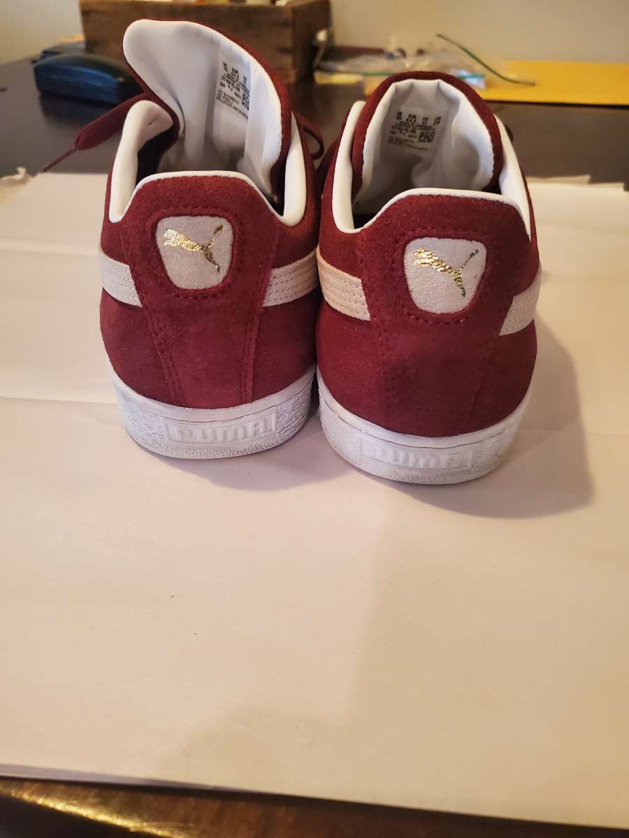 Burgandy Suede Puma vintage
