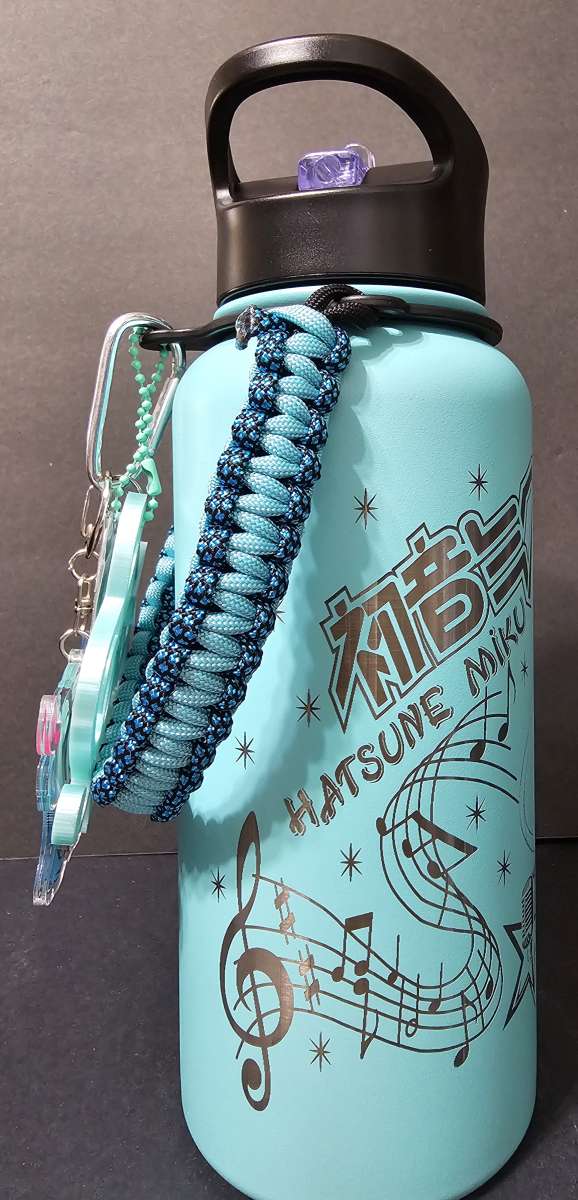 32oz new Laser Engraved Insulated Water Bottle Hatsune Miku