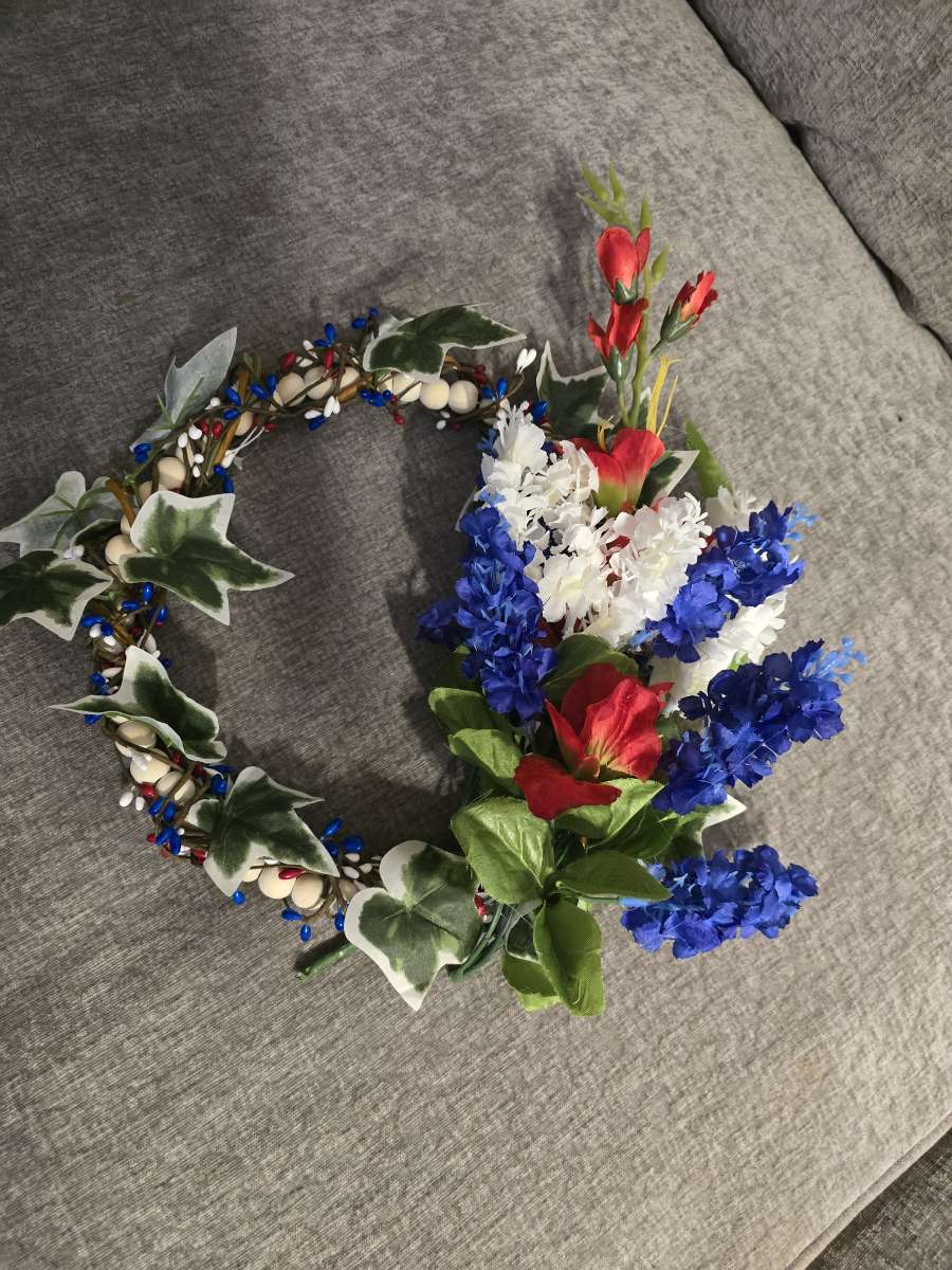 floral 4th of july decor