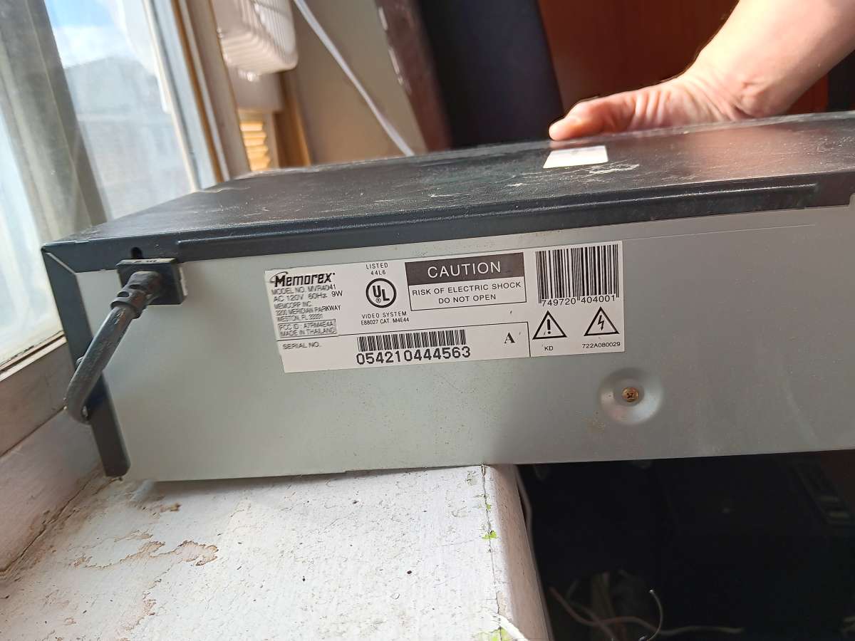 vhs recorder and player