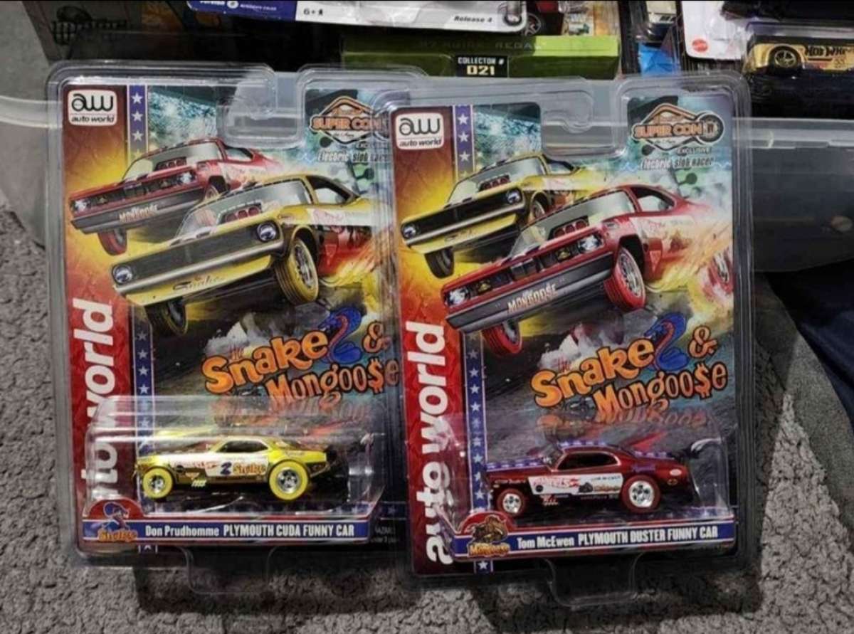 2 CHASE CARS AUTOWORLD DON TOM SNAKE AND MONGOOSE