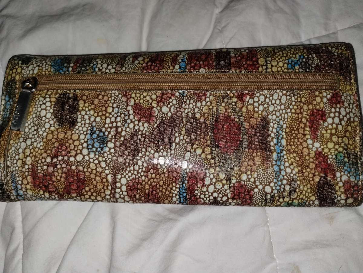 Authentic Hobo multicolored wallet with magnetic closure