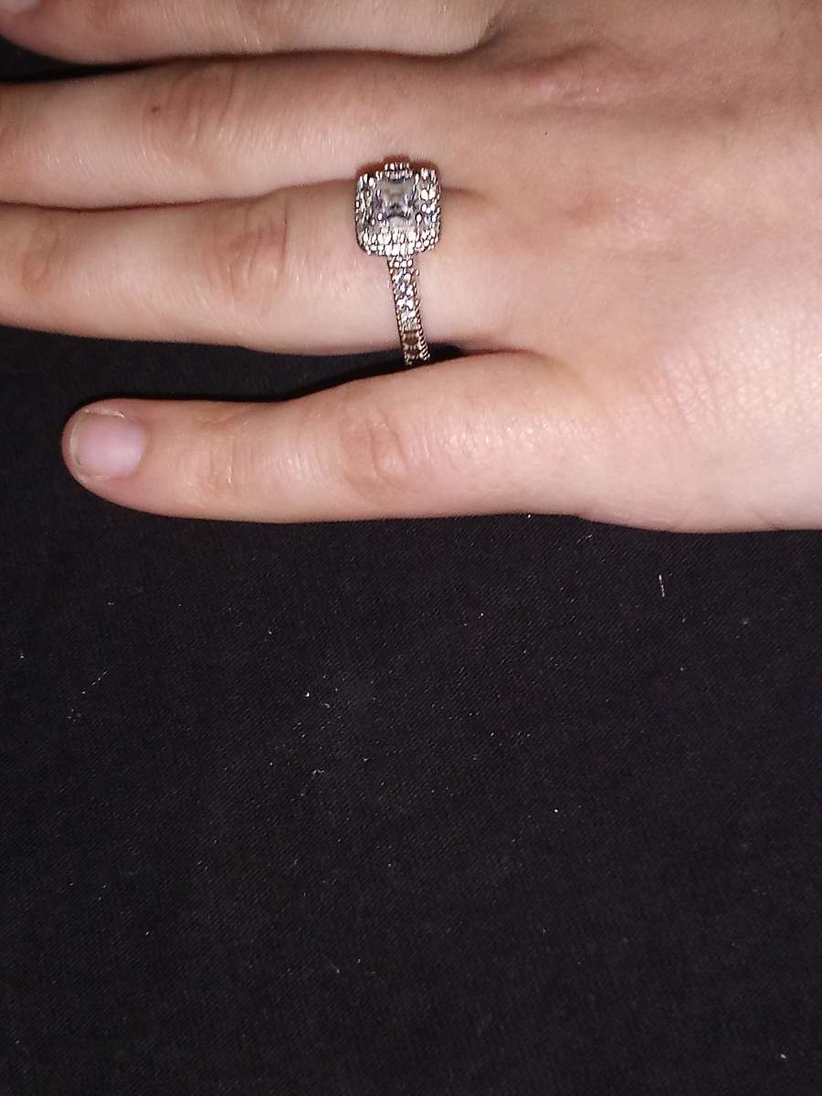 10kt diamond ring