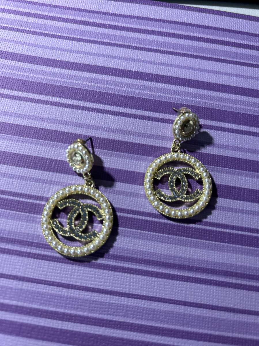 fashion earrings