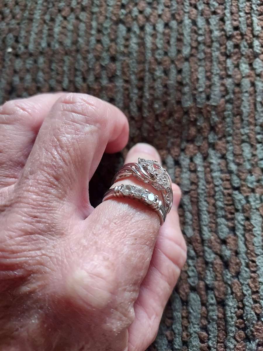 size 7 925 SILVER W  PERFECT CZ STONES  SET