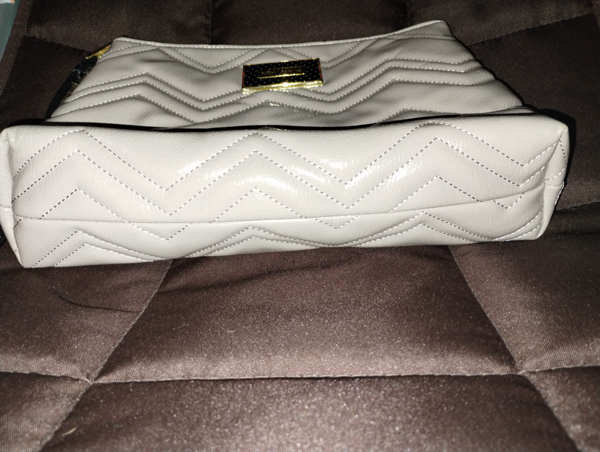 Bestsy Johnson wristlet