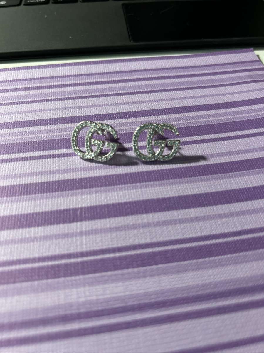 double G fashion earring