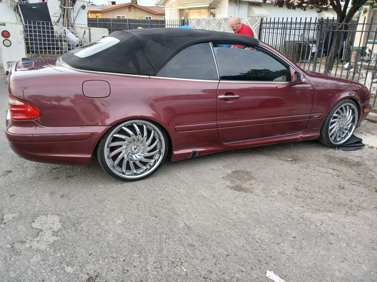 2002 Mercedes clk320