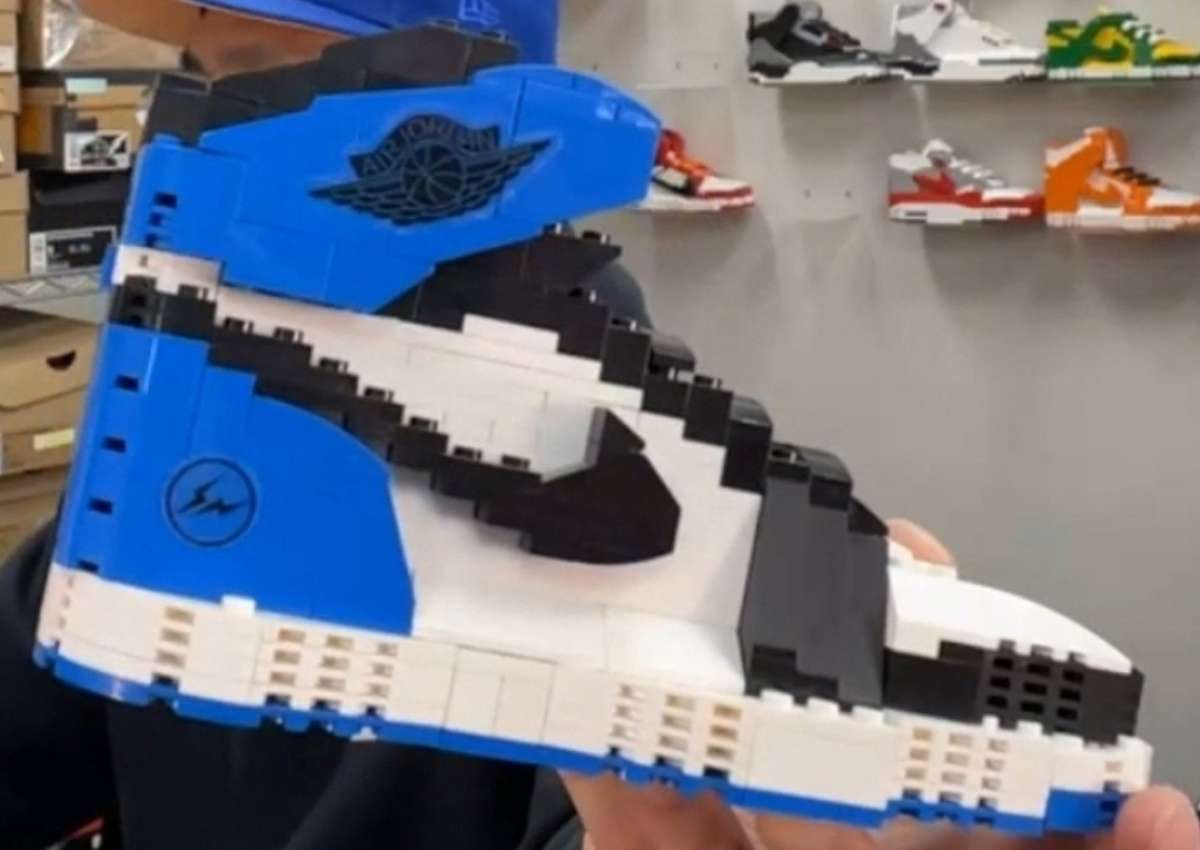 AJ1 Fragment Kick Bricks