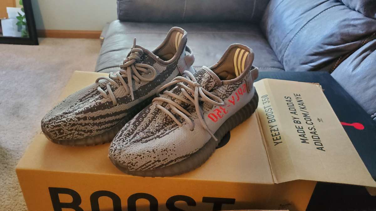 Kids Yeezys  JOLIET PICKUP