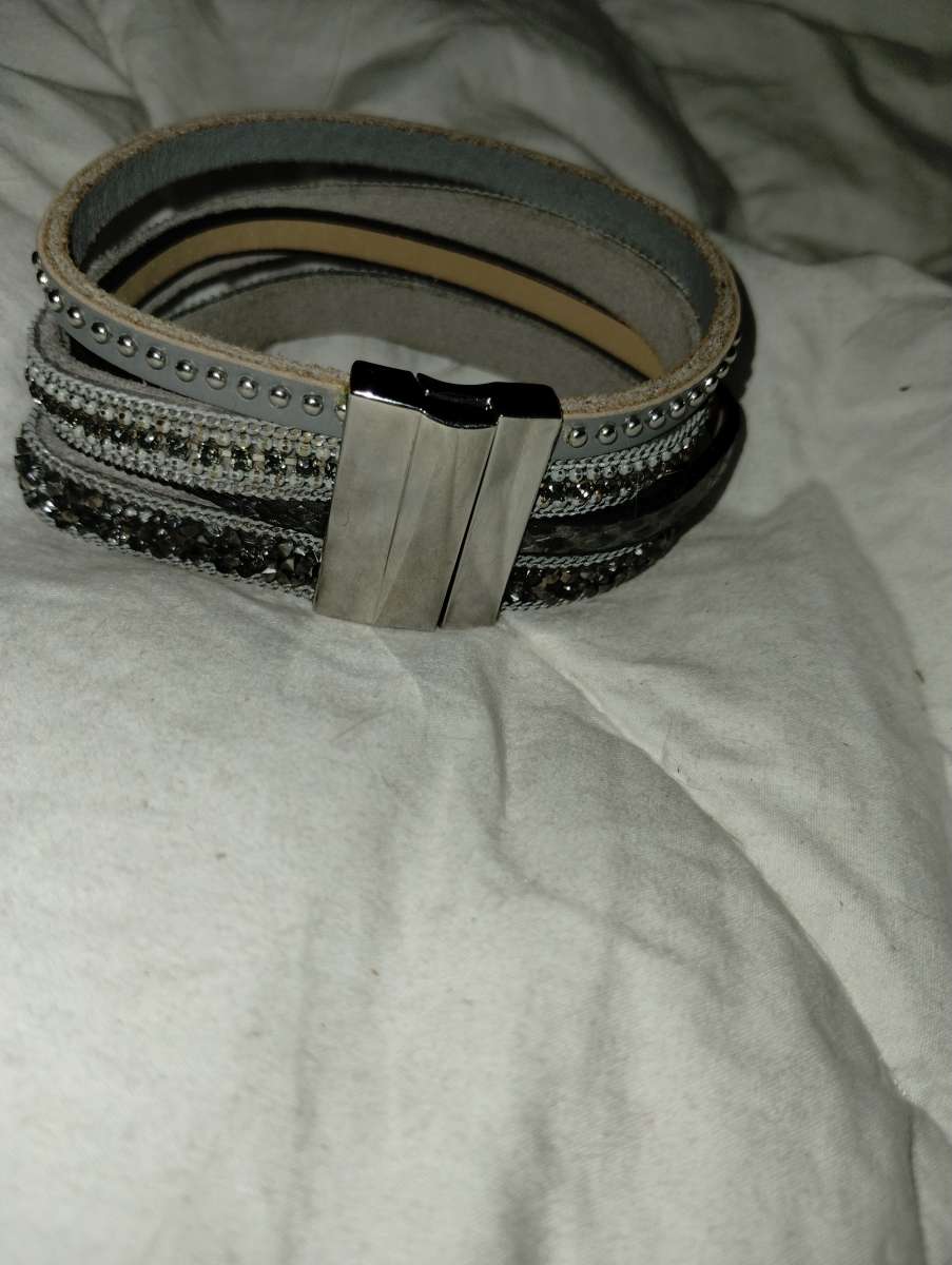 Leather wrap around bracelet with mini diamonds