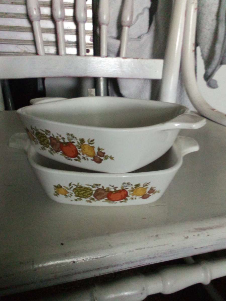 pyrex corning ware from the 60s