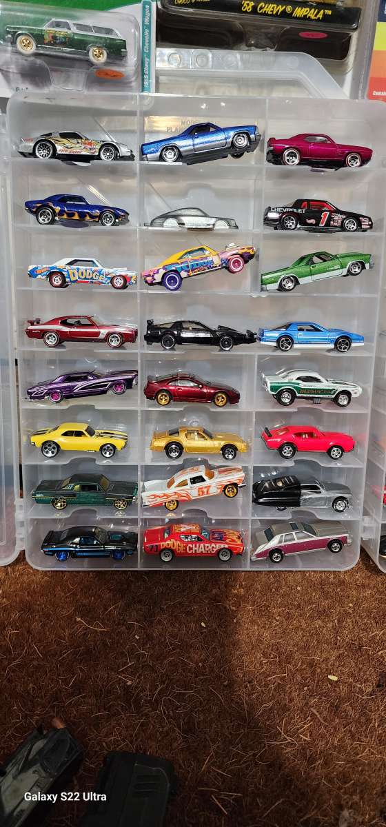 DIECAST CAR LOT HOT WHEELS AUTO WORLD JOHNNY LIGHTNING