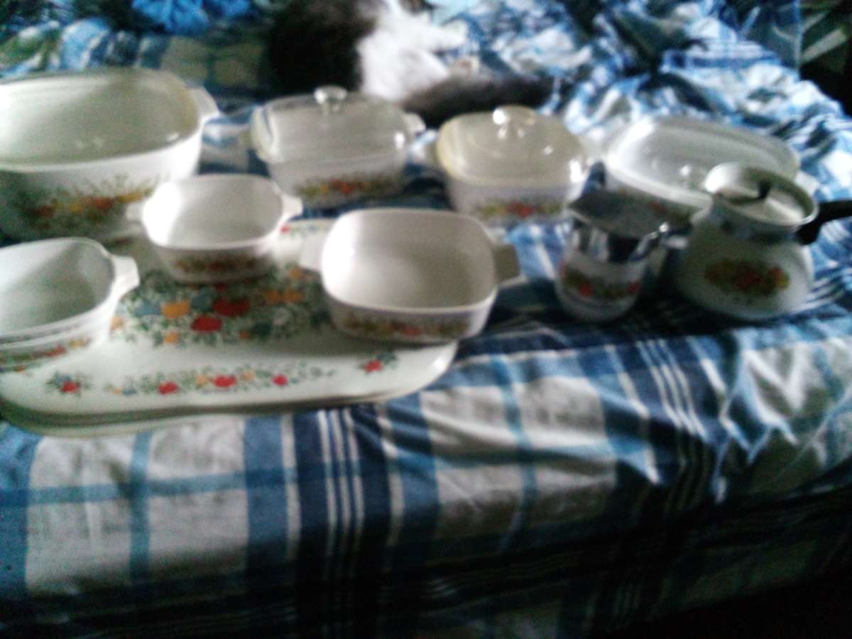 pyrex corning ware from the 60s