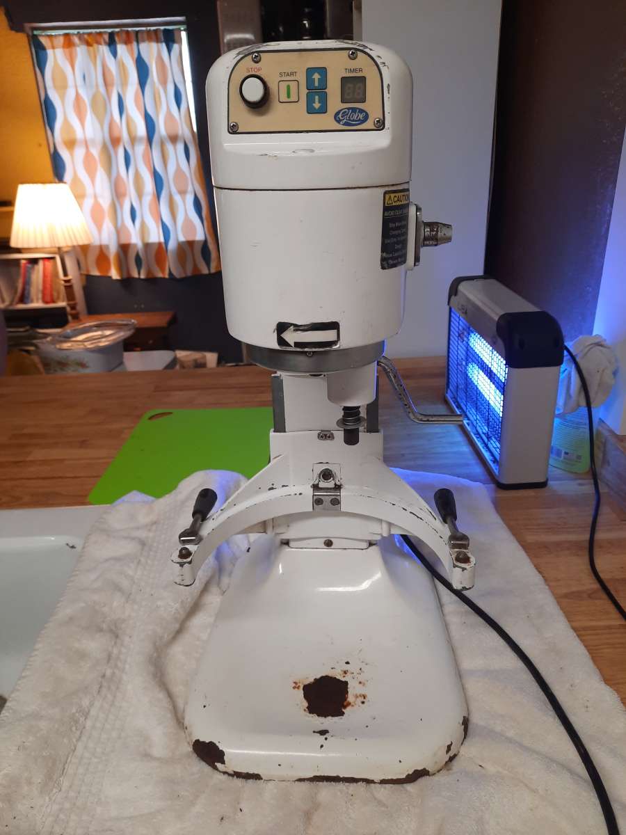 Used Globe SP08 8 Qt Bowl Lift Commercial Countertop Mixer