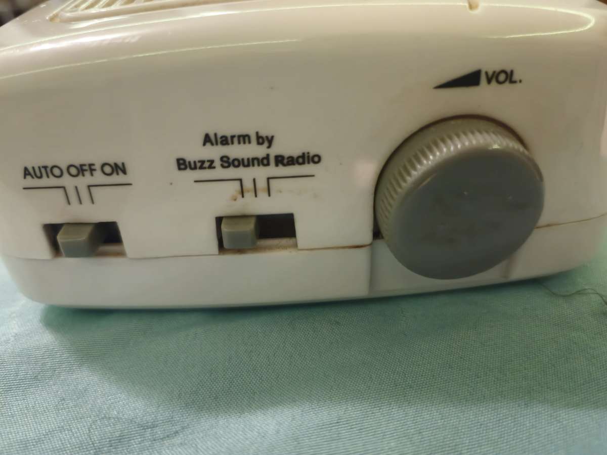 Perfection Soothing Sounds 2 Band Clock Radio