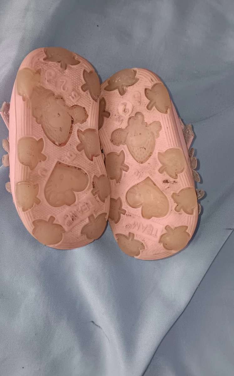 Size 2 babygirl shoes