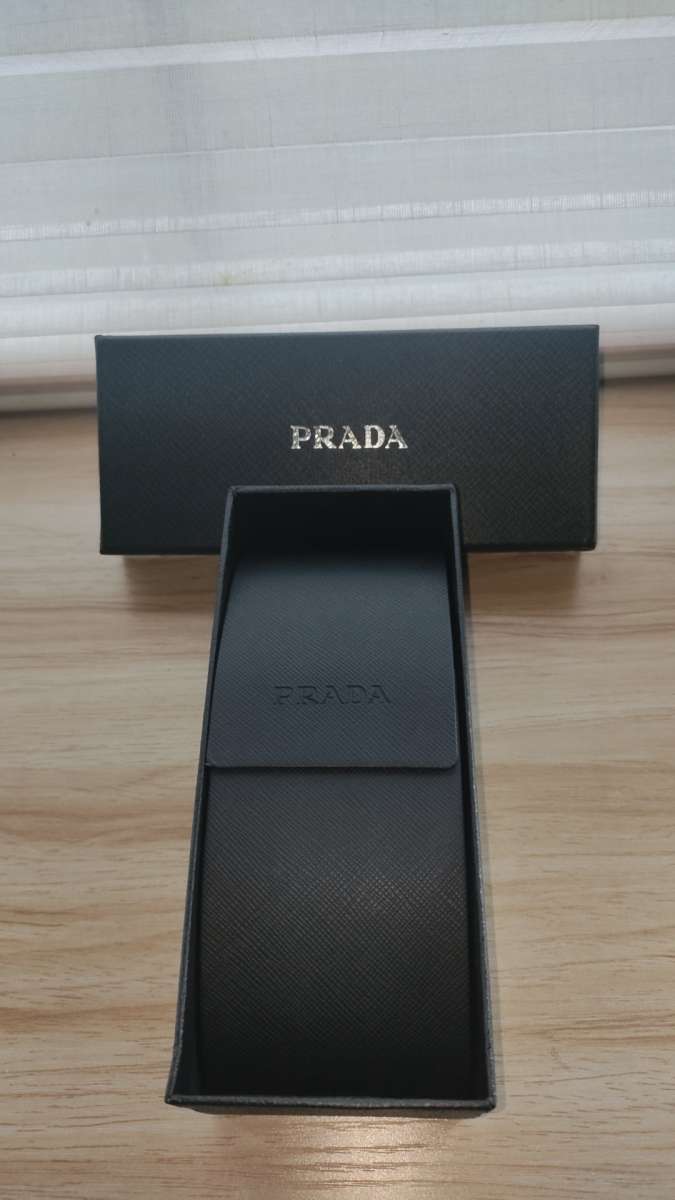 glasses prada