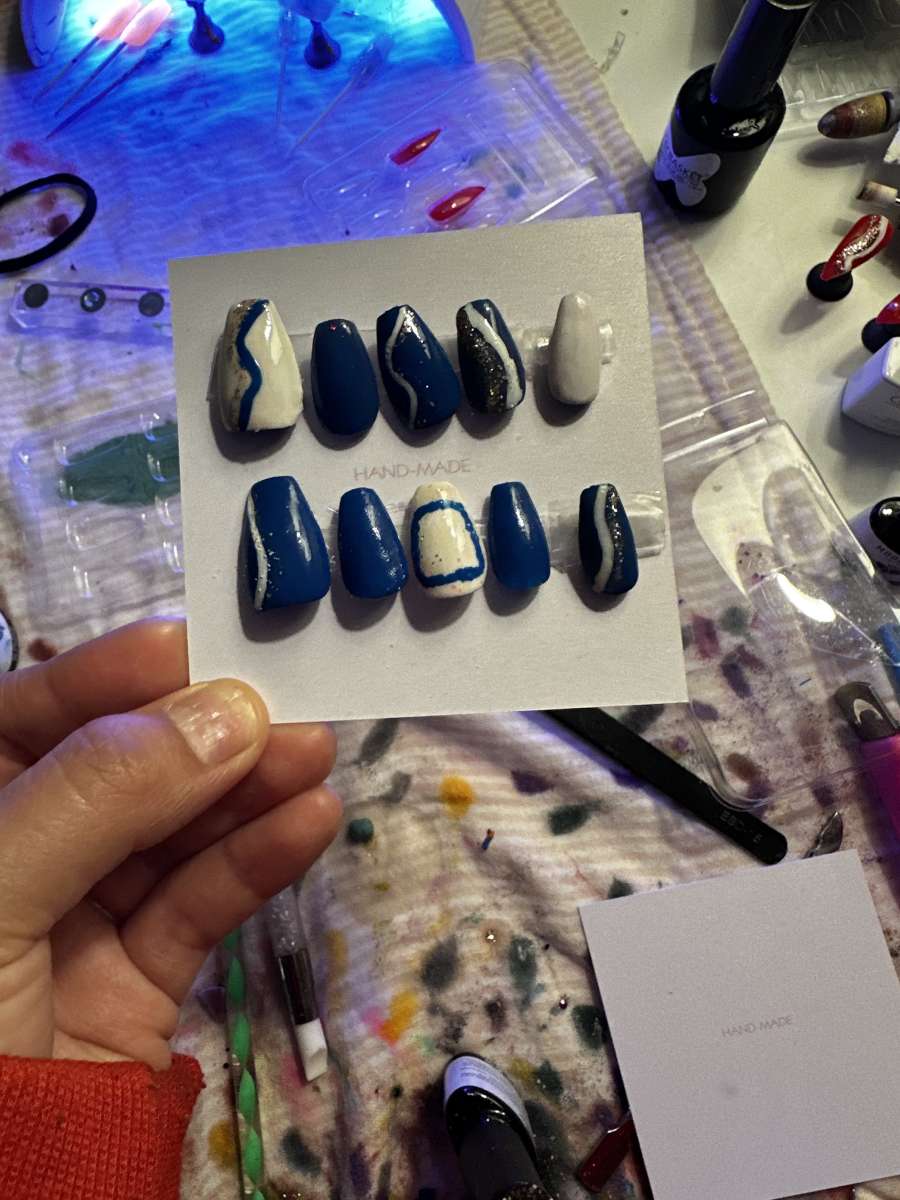 blue and white nails