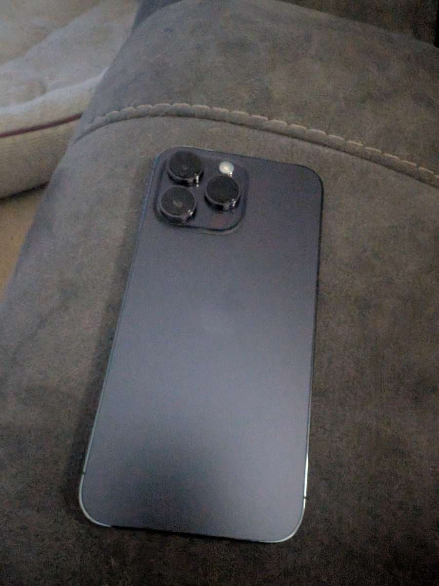 like new 128 GB Iphone14 pro max