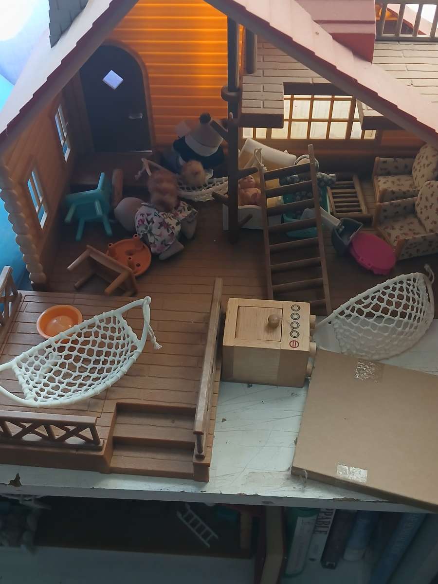 Calico houses and accessories