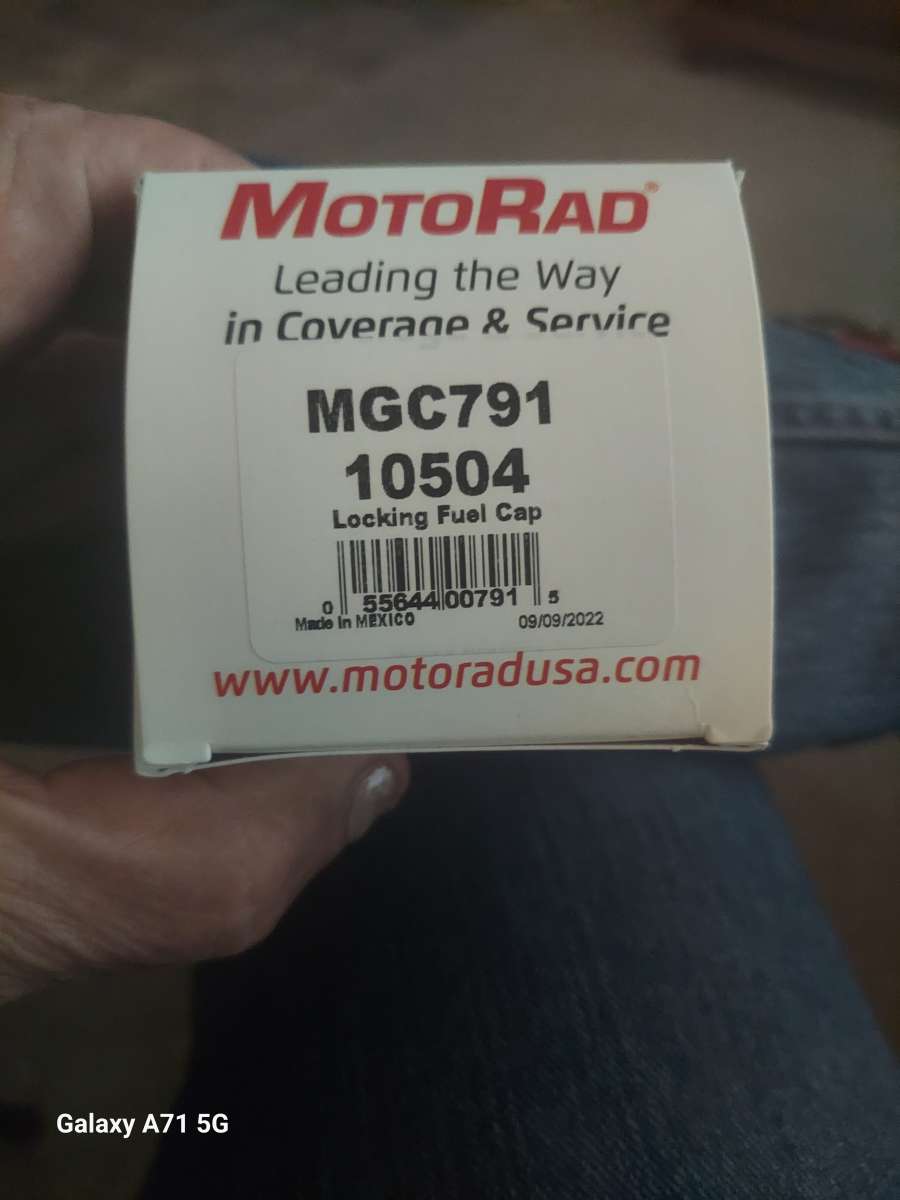 locking gas cap