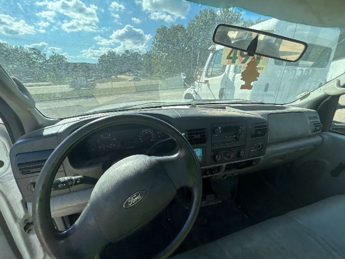 2006 Ford F450 Pickup Truck