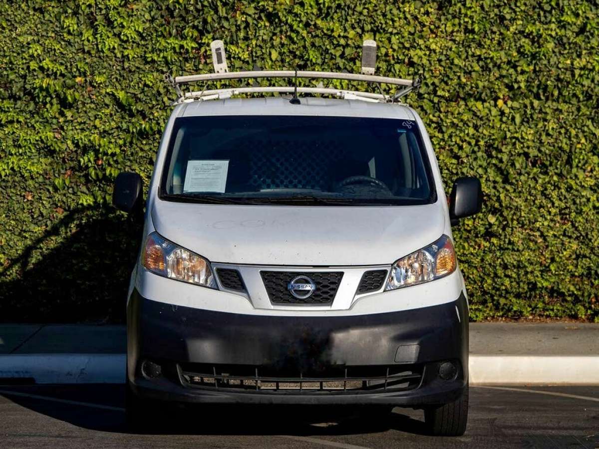 PICKUP TRUCK  UNDER MASSIVE HALLOWEEN DISCOUNTS