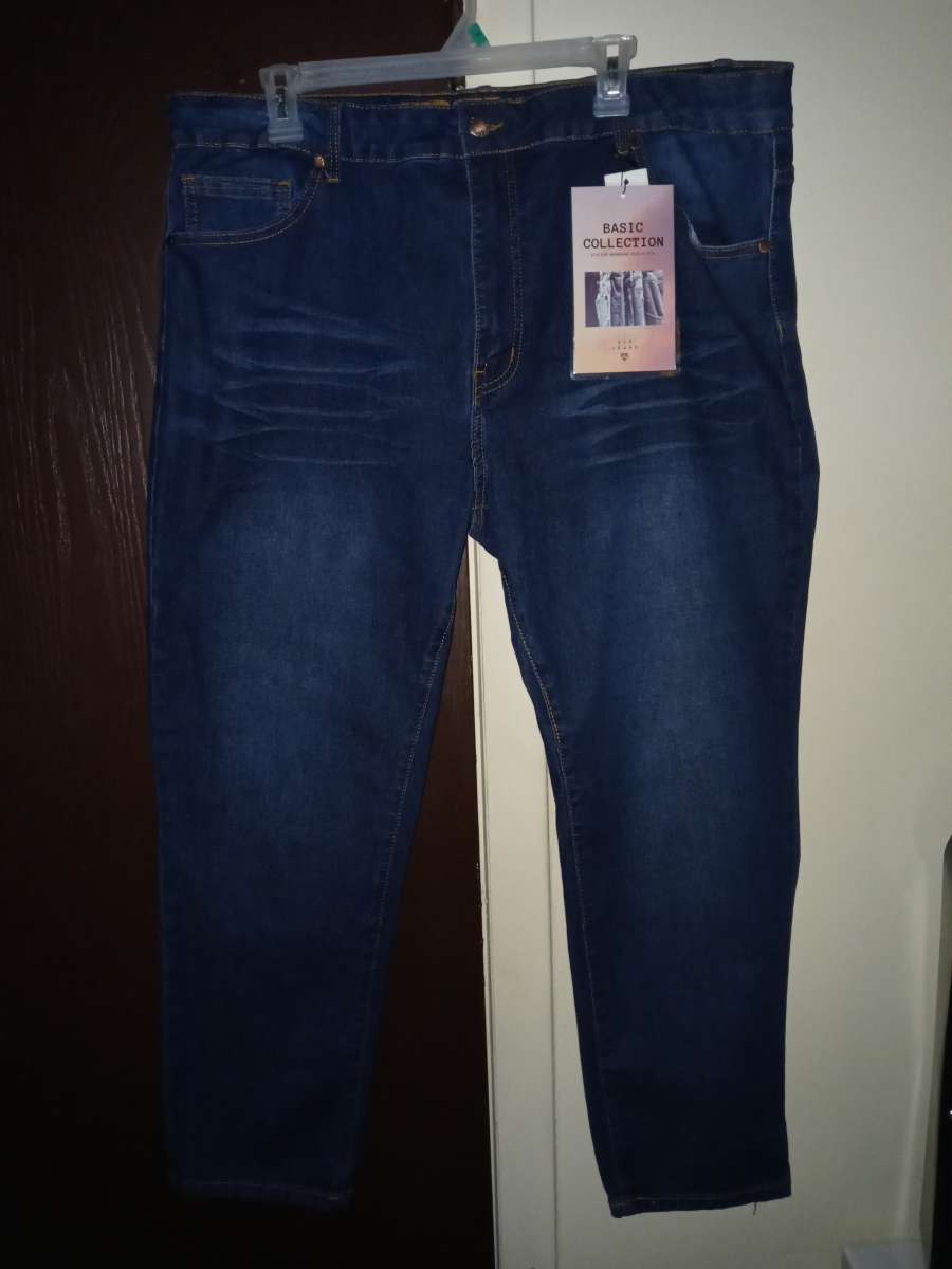 NEW Plus size 23 24 VIP skinny jeans