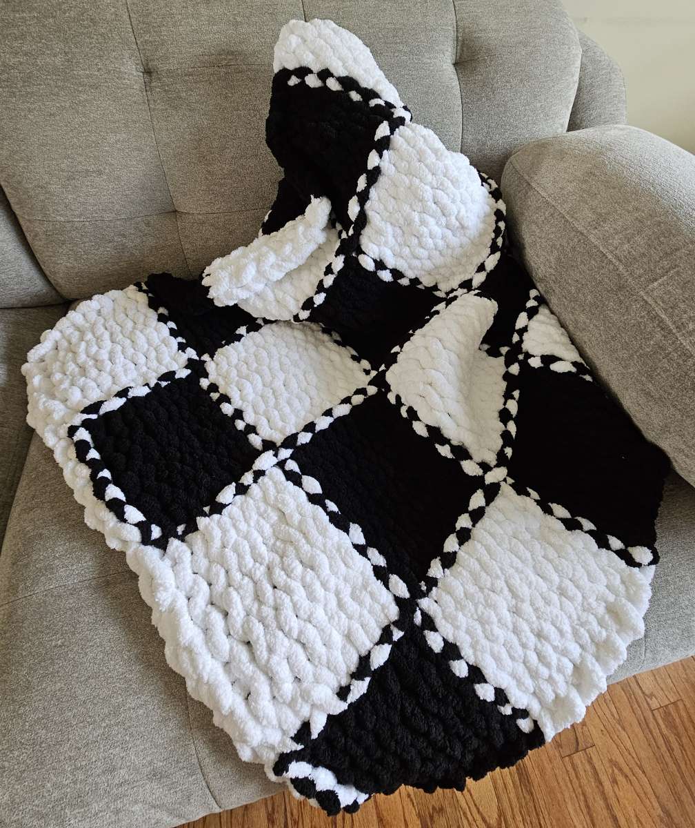 Checkered Chenille Throw