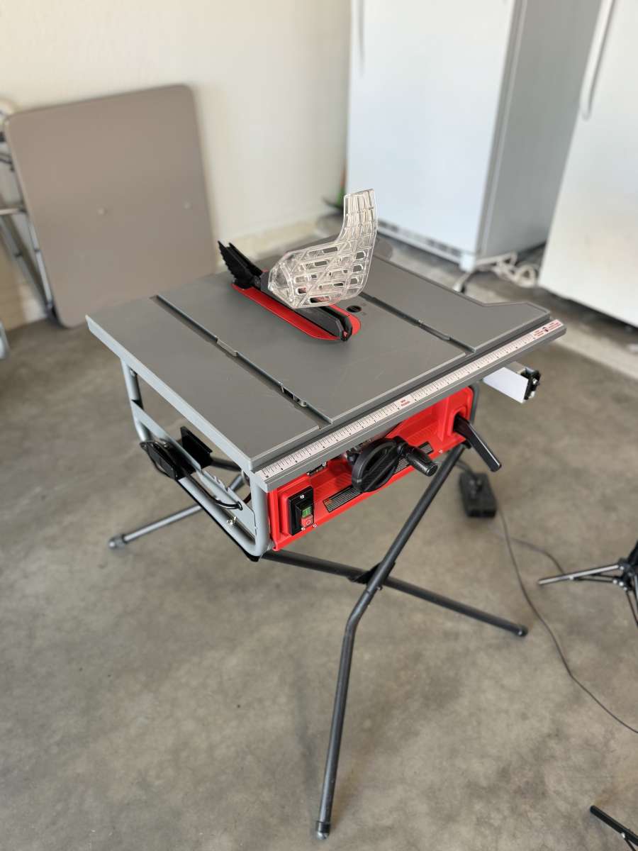 Portable Craftsman Table Saw  Reliable and Ready for Any Job