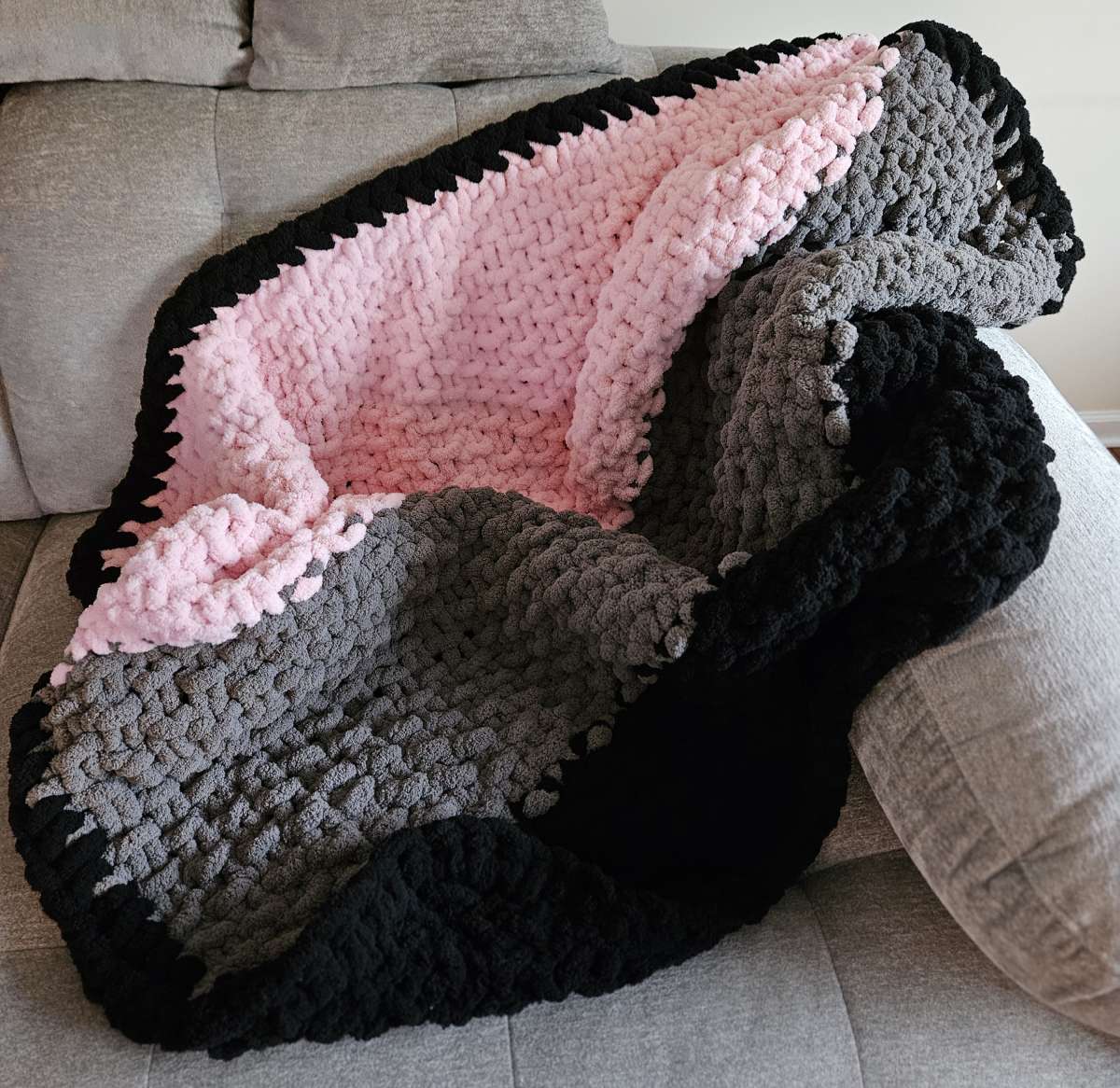 Tri Color Chenille Blanket