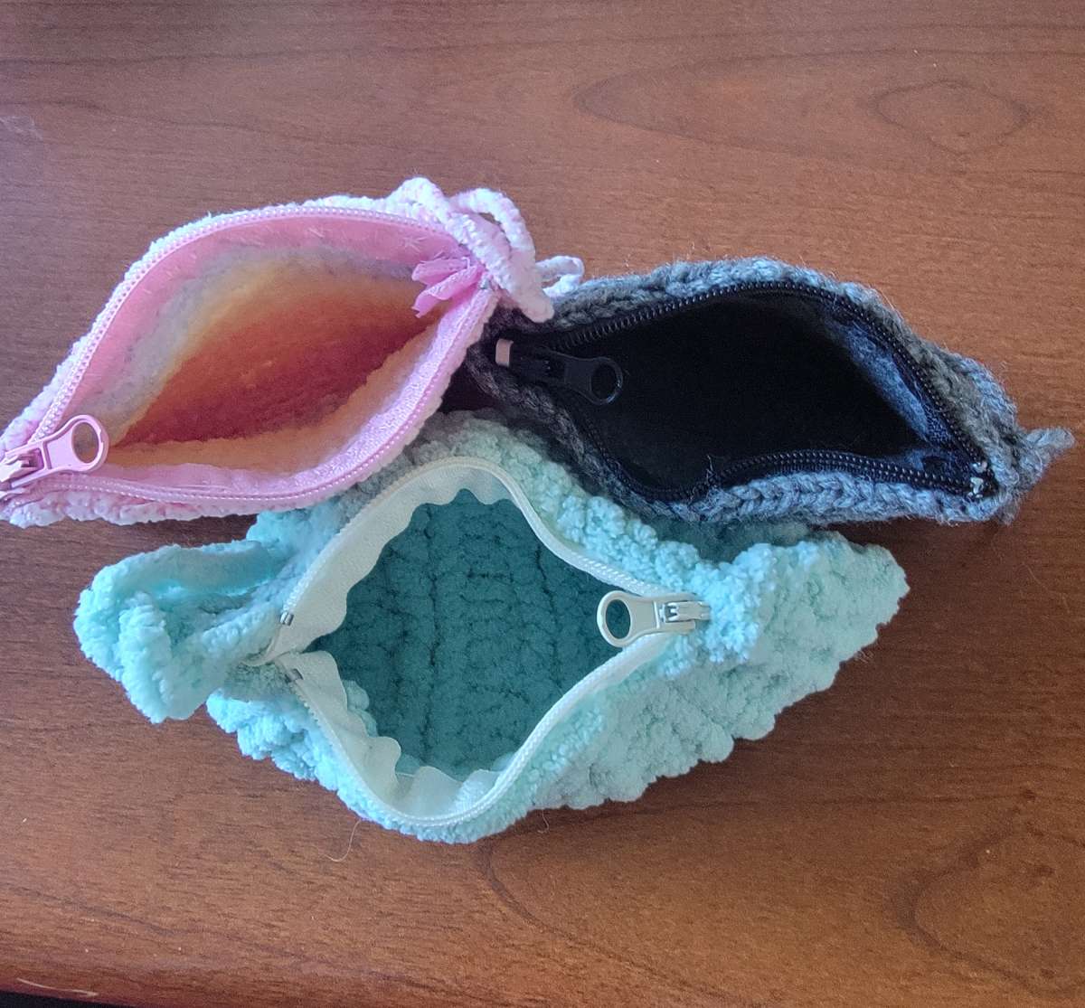 soft knitted wallet pouches