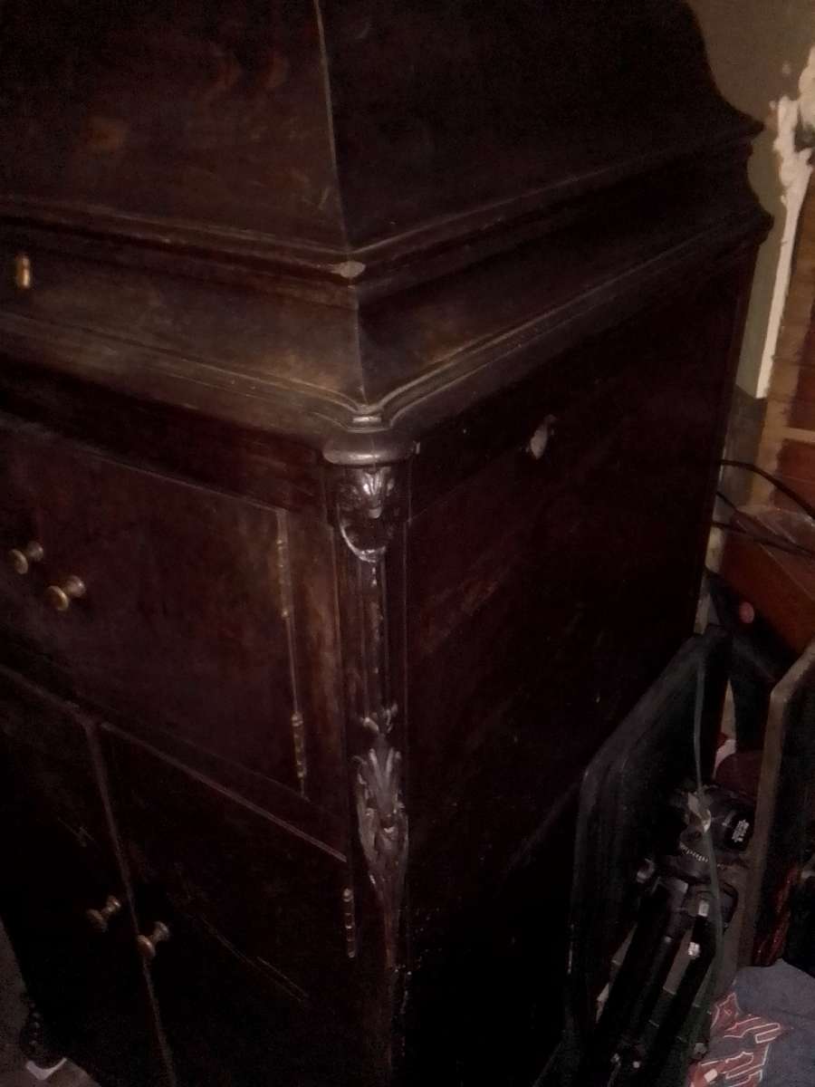 Victor victrola talking machine
