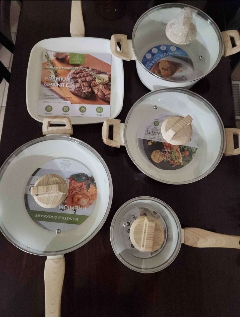 Cookware set