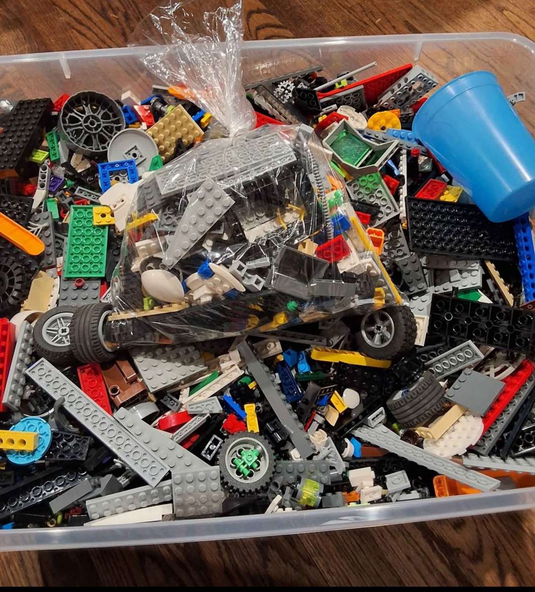 1 pond bags of LEGOS