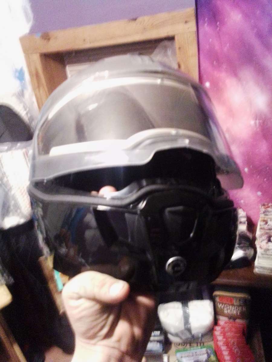 brand new helmet asking 7000