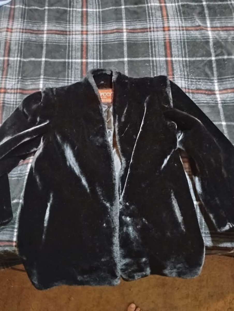 sasson size 12 fur coat