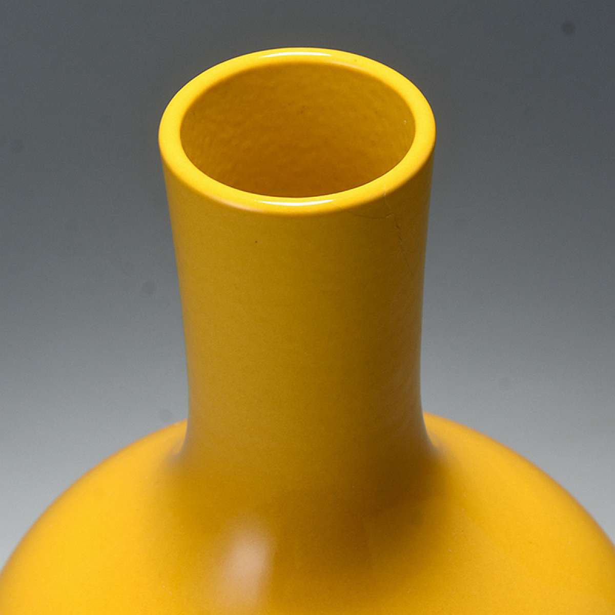 chinese ceramic vase