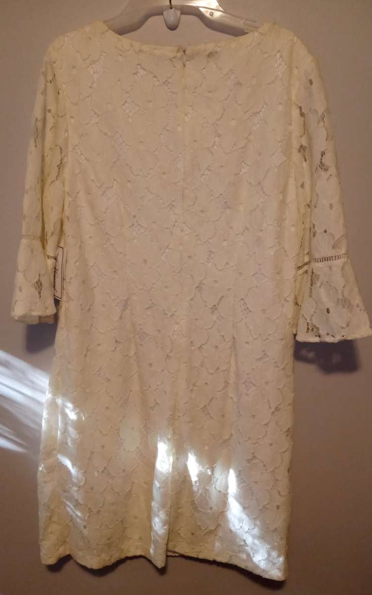 Ladies long Sleeve Ivory Dress