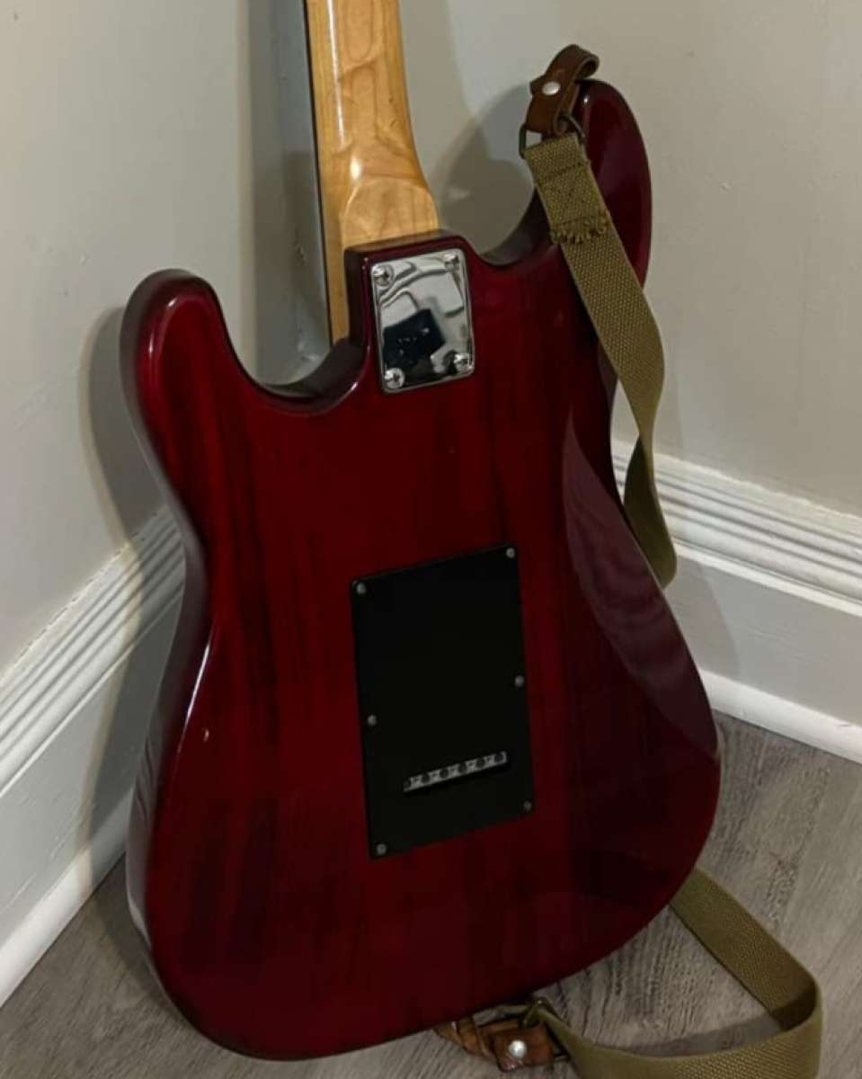 Slammer Hammer Guitar