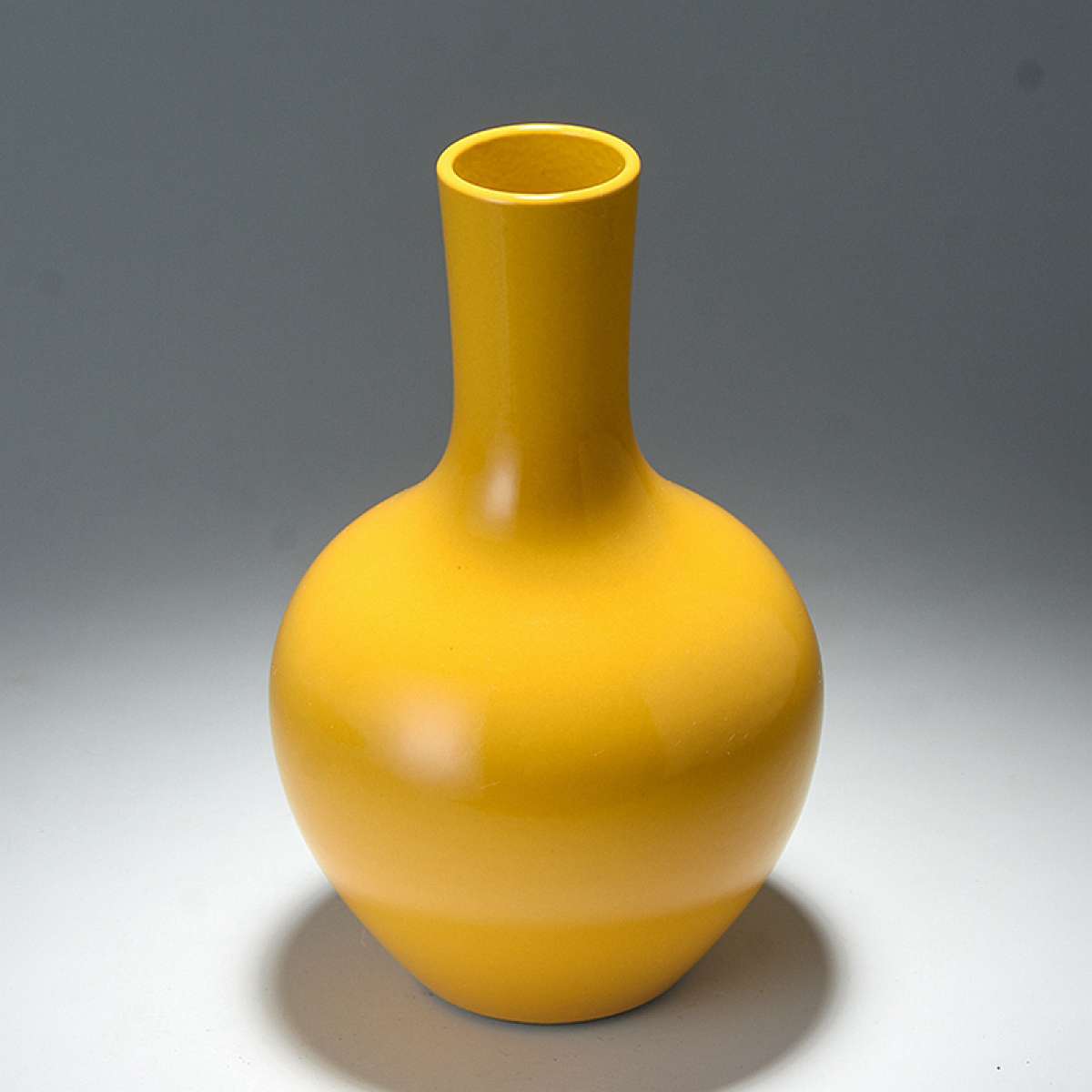 chinese ceramic vase